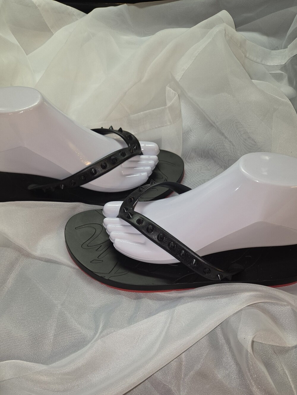 Christian Louboutin Donna Black Studded Flip-Flop Sandals - Picture 3 of 8